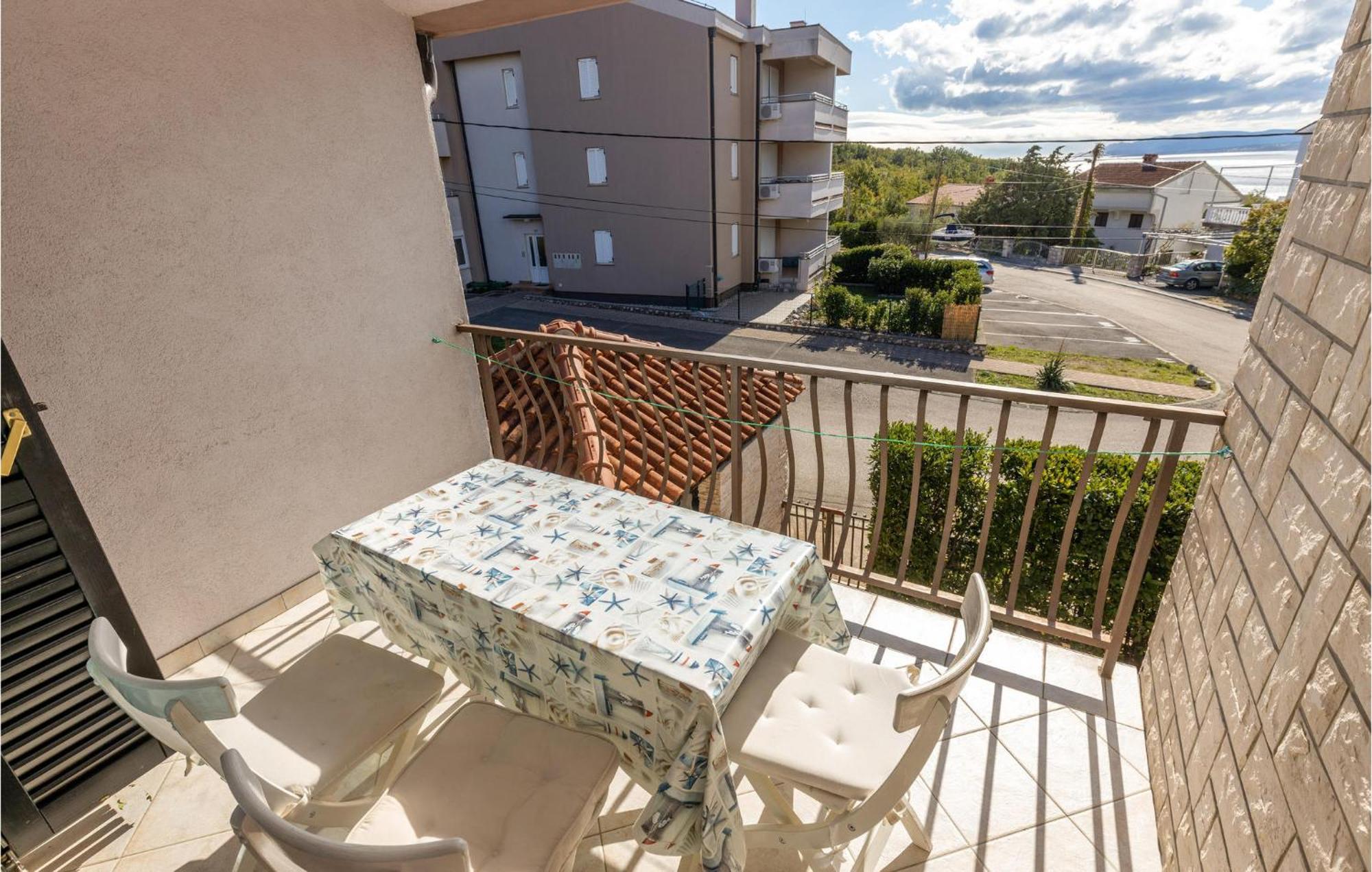 Nice Apartment In Jadranovo With Kitchen Eksteriør bilde