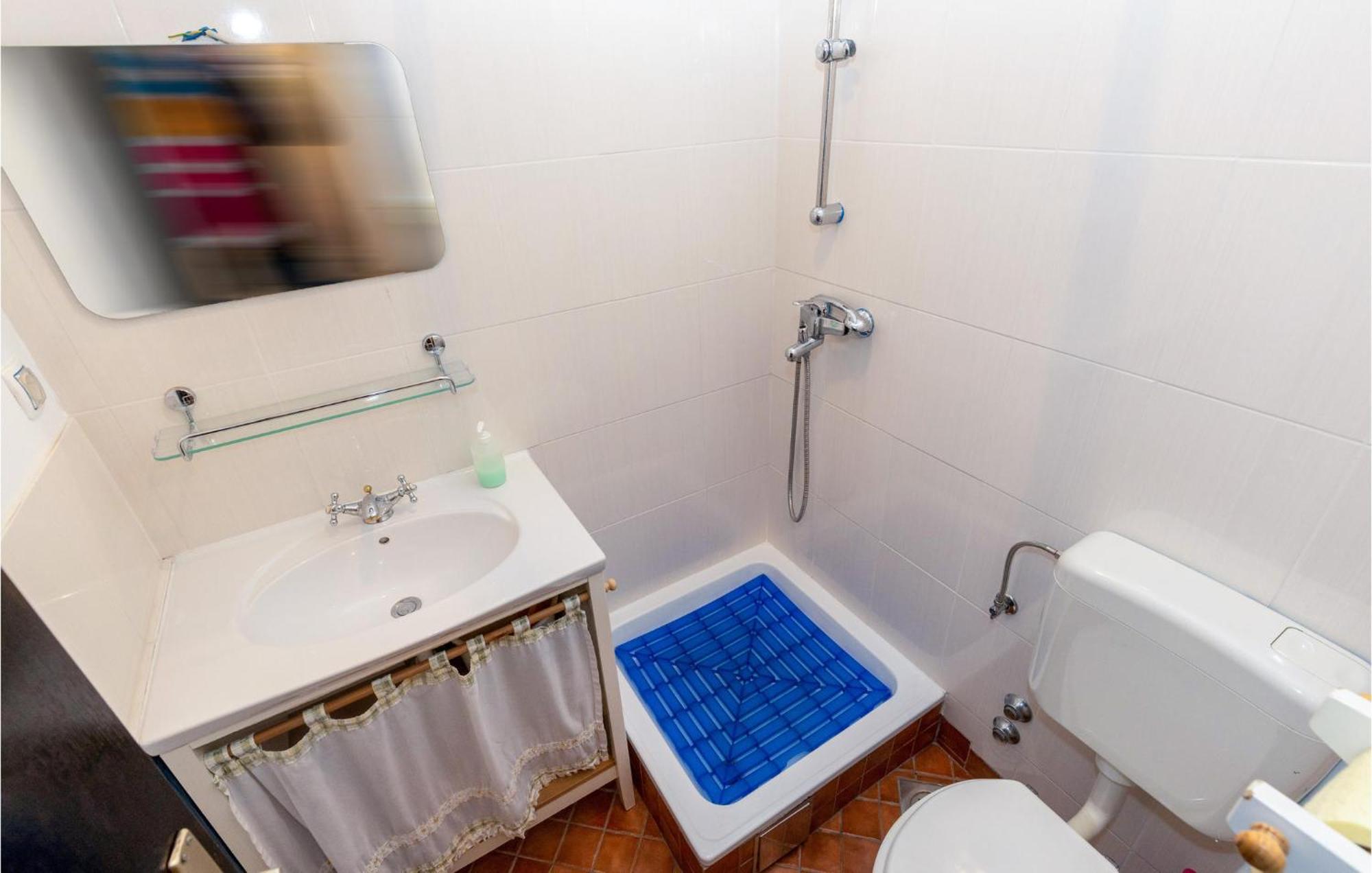 Nice Apartment In Jadranovo With Kitchen Eksteriør bilde
